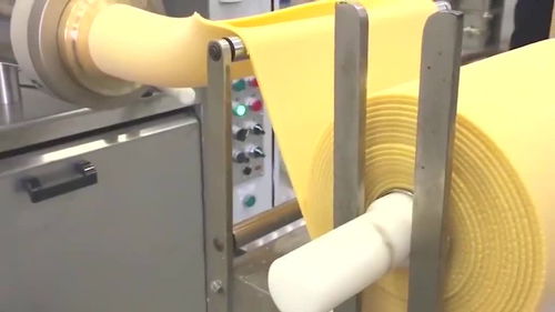 工廠高能食品機(jī)器與點(diǎn)歌機(jī) 跨界對(duì)比與技術(shù)融合